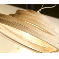 Superbe lampe en multipli de bouleau faite par Restore-design : https://shop.restoredesign.be